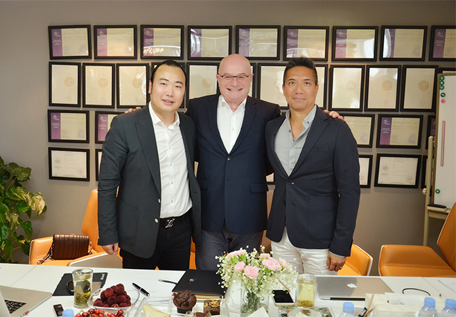 6新聞-09法國POY公司總裁Philippe-到訪李華清設(shè)計_14 6新聞-09法國POY公司總裁Philippe-到訪李華清設(shè)計_14